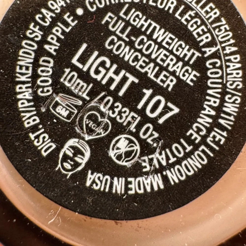 Kat Von D Full Coverage Lightweight Concealer - Light 107- New in box - Picture 6 of 6